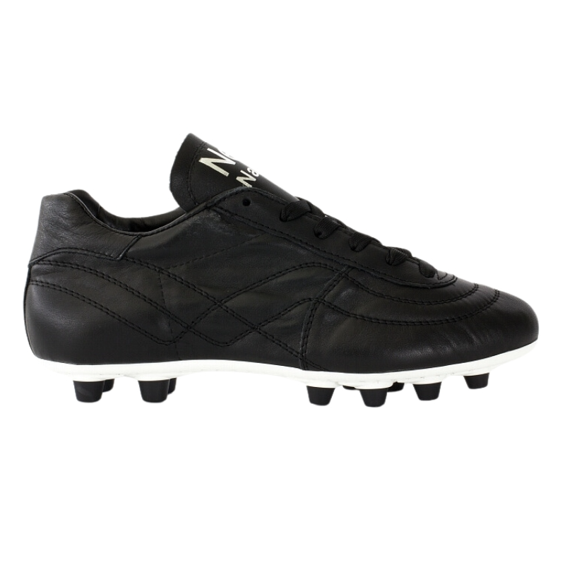 Nes voetbalschoenen hotsell